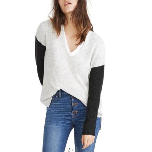 Madewell Sweaters - Madewell Warmlight Colorblock V-neck Sweater In Heather Fog Womens Medium Casual